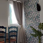 Feriehus Maison Independante Avec Piscine Et Jardin A Merignac, A 15 Min Du Centre De Bordeaux *