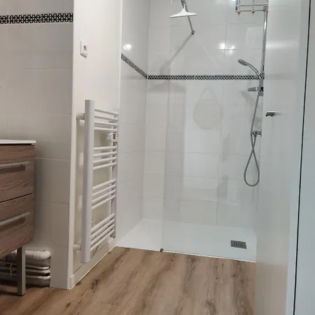 Holiday home Maison Avec Piscine Au Calme A 2 Pas De Bordeaux