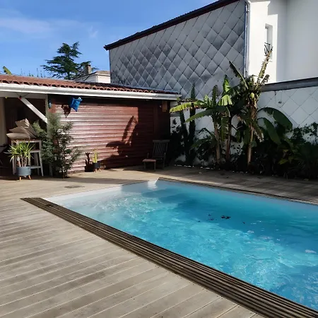 Maison Avec Piscine Au Calme à 2 Pas De Bordeaux Casa vacanze Mérignac